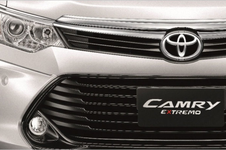 Toyota Camry เปิดตัวเวอร์ชั่นปรับปรุงโฉมใหม่ รุ่นปี 2559