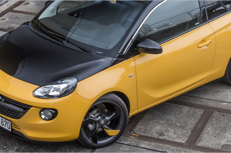 2017 Opel Adam Black Jack ตกแต่งใหม่รับความเปลี่ยนแปลง