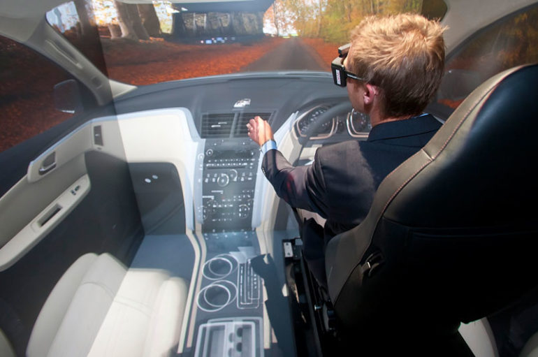 Chevrolet ใช้เทคโนโลยี VR ช่วยออกแบบในการเพิ่มพื้นที่เก็บของในรถ SUV