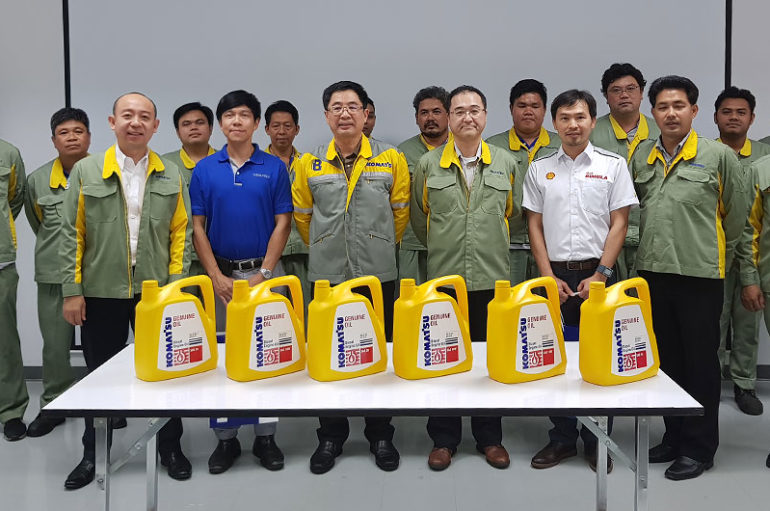 Bangkok Komatsu Forklift พัฒนาช่างบริการรถยกเพิ่มความรู้ Komatsu Genuine Oil