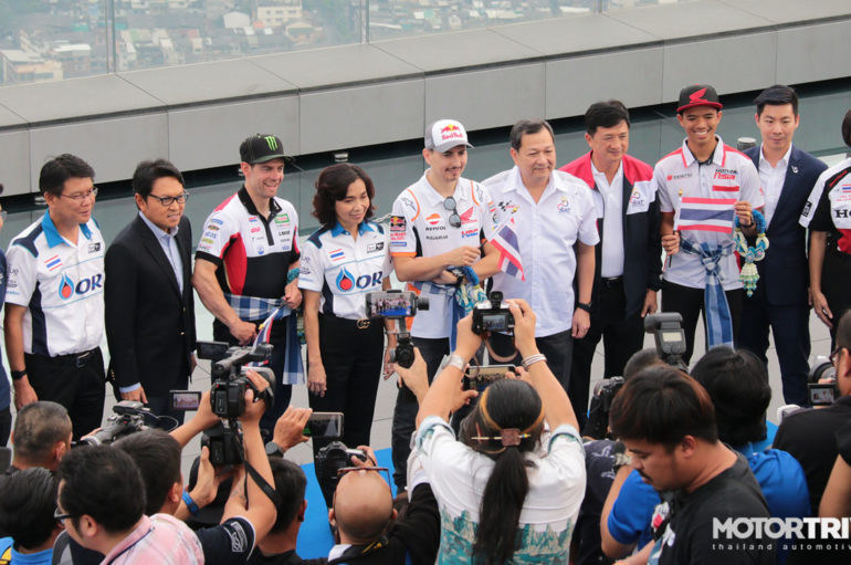 สมเกียรติรับหน้าที่เจ้าบ้านนำ Lorenzo/Crutchlow ร่วมโปรโมท MotoGP 2019 ในไทย