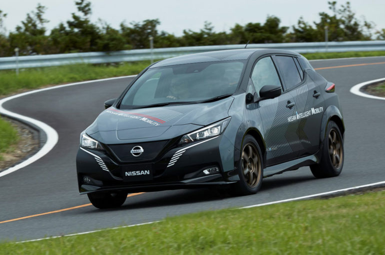 Nissan เริ่มทดสอบระบบขับเคลื่อนไฟฟ้าแบบมอเตอร์ไฟฟ้าคู่ AWD