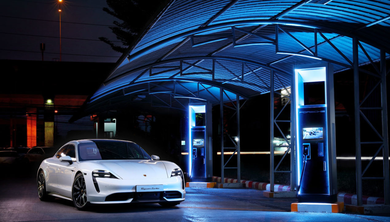 Porsche Centre BKK พร้อมให้บริการสถานีชาร์จ 350 kW
