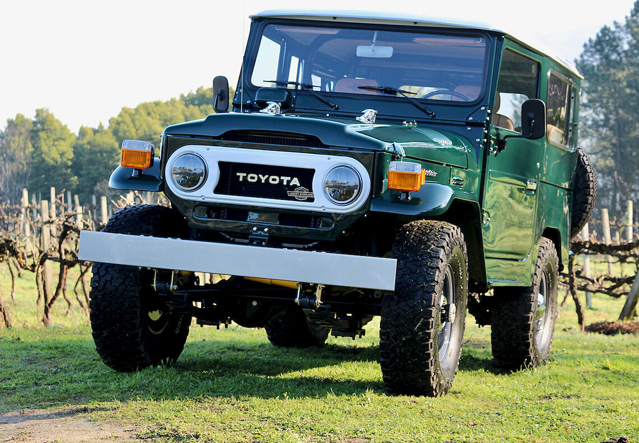 Toyota FJ Cruiser and fj40