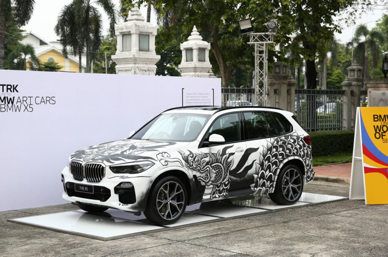 BMW ฉลอง 70 ปีไทย-ลาว เผยโฉม X5 พร้อมลายไทยสมัยใหม่