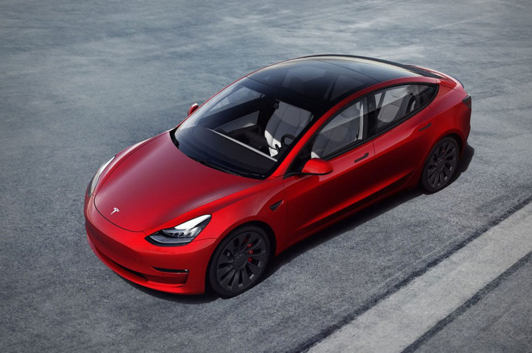 2021 Tesla Model 3 เพิ่มประสิทธิภาพ และวิ่งได้ไกลขึ้น