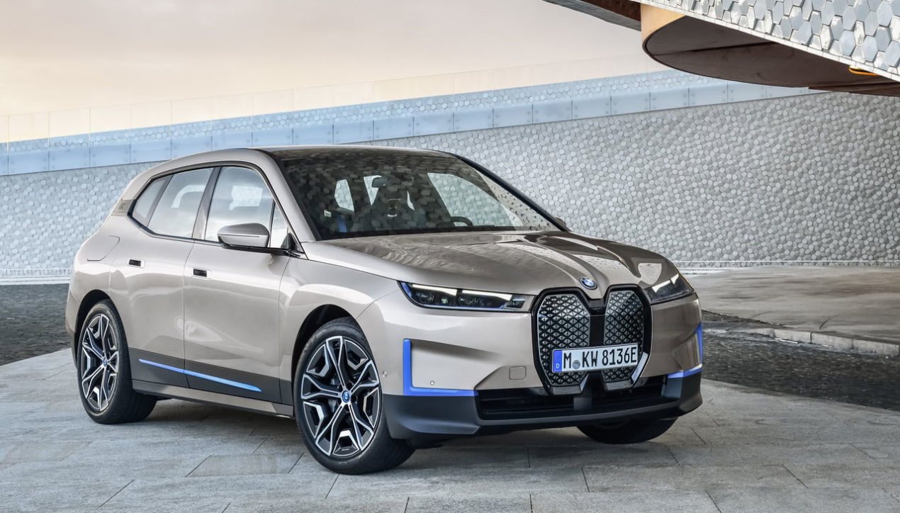 2022 BMW iX รถยนต์พลังงานไฟฟ้ารุ่นที่ 4 ภายใต้ซับ-แบรนด์  BMW i