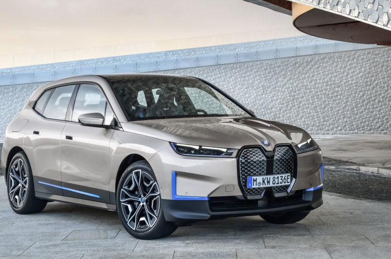 2022 BMW iX รถยนต์พลังงานไฟฟ้ารุ่นที่ 4 ภายใต้ซับ-แบรนด์  BMW i