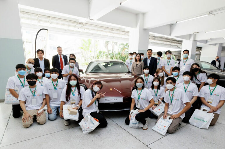 Porsche ประเทศไทย สนับสนุนโครงการ EV Hackathon