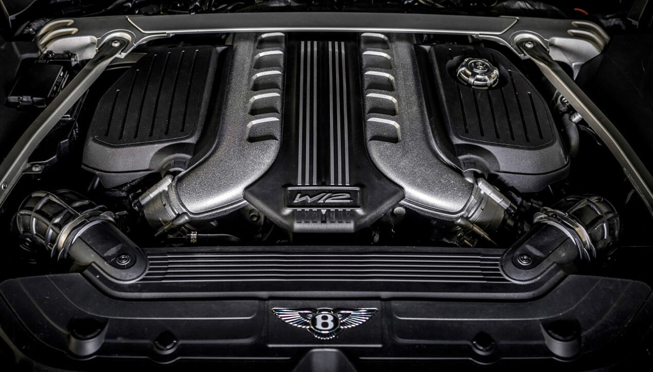 Bentley เตรียมยุติการผลิตเครื่อง W12 และจะผลิตรถไฟฟ้าเต็มรูปแบบ