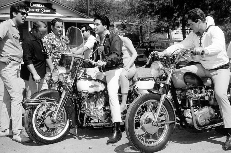 Elvis และ Triumph การกำเนิดจักรยานยนต์คัสตอมระดับตำนาน
