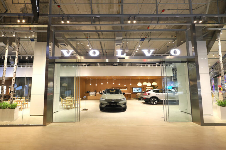 Volvo Downtown Store Bangkok แห่งแรก ใจกลางเมือง