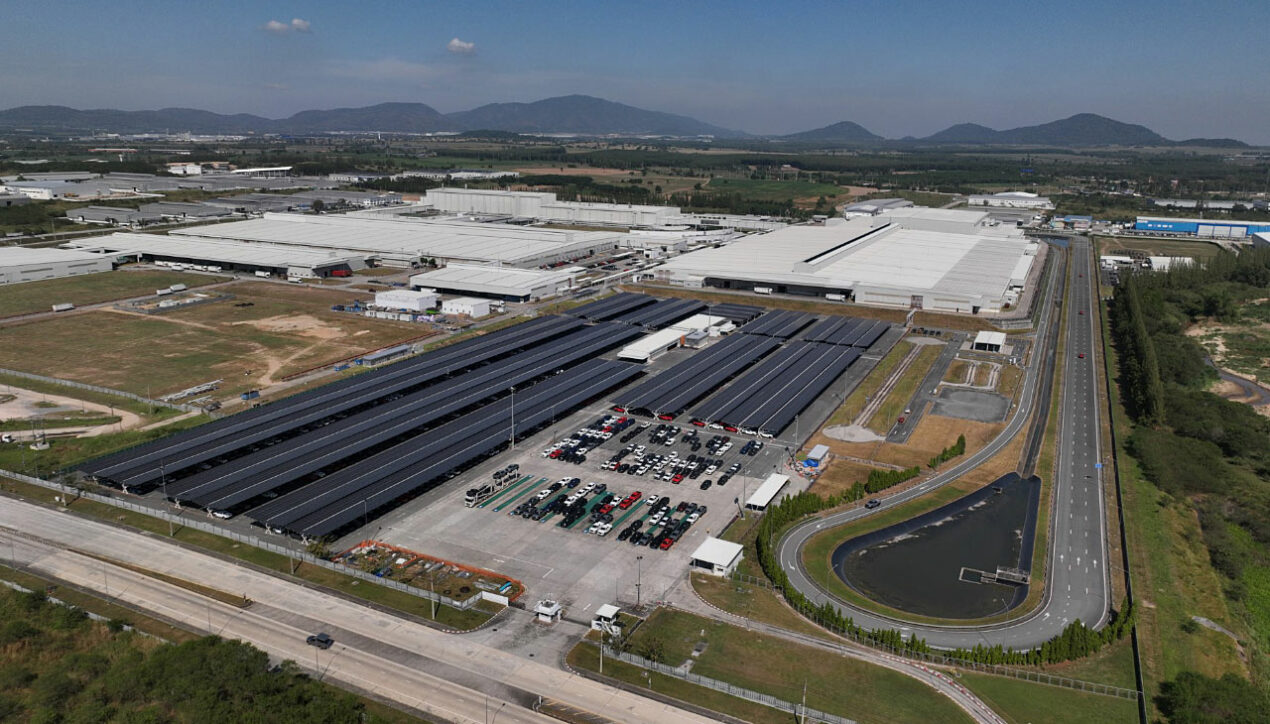 โรงงาน FTM ฉลองหลังคาโรงจอดรถโซลาร์เซลล์ขนาดใหญ่ที่สุดในไทย