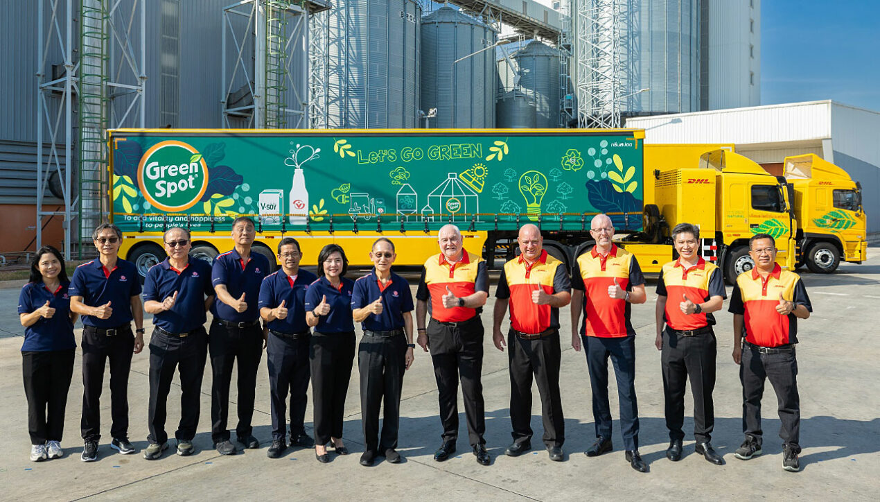 DHL และ Green Spot เผยโฉมรถขนส่ง 18 ล้อพลังงานไฟฟ้าในไทย