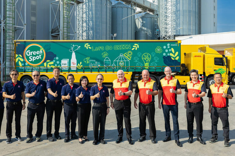 DHL และ Green Spot เผยโฉมรถขนส่ง 18 ล้อพลังงานไฟฟ้าในไทย