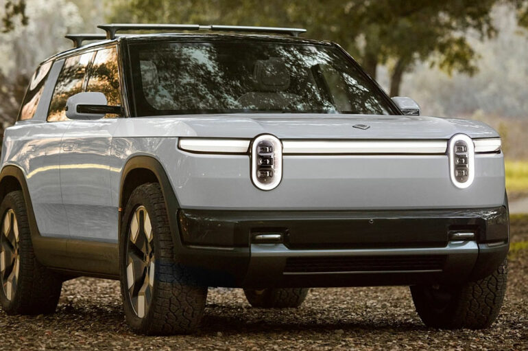 2027 Rivian R2 รถ SUV ขนาดกลางคู่แข่ง Tesla Model Y